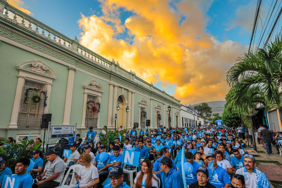 XZablah's tweet photo. 📍La Libertad https://t.co/yhEbeVIqH3