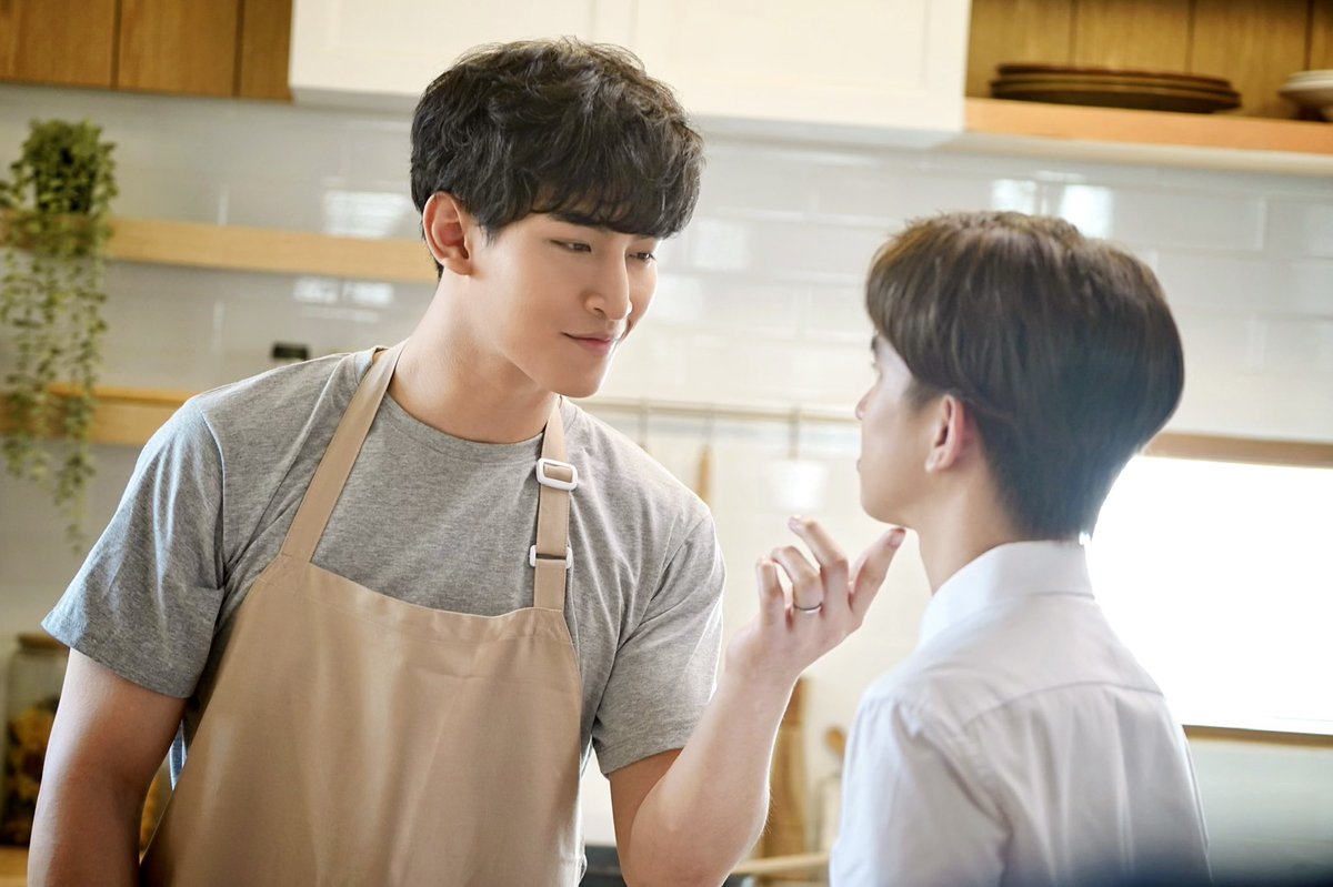 ppatt_Universe's tweet photo. เห็นแล้วก็คิดถึงพี่เพียร์ซไต้ฝุ่นเหมือนกันเนอะ☺️💙
#OhmFluke #โอห์มฟลุ้ค
#เจ้าแก้มก้อน ของ #โอห์มไง
#closefriendsโคตรแฟน
#CloseFriendss2 https://t.co/VQWFqMgrqF