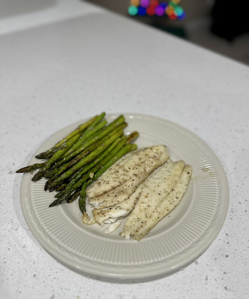 DarrenJDavisGCS's tweet photo. Never gets old Monday’s dinner caught on the weekend @evergladesnps #10000islands #Seatrout this week Lost count on the #Snook caught #catchandrelease #Redfish & #MangroveSnapper #backwaterfishing #swfl #gulftotable @carolina_skiff @minnkotamotors @gcsaa @manggear @Columbia1938 https://t.co/1bryeEVNaH