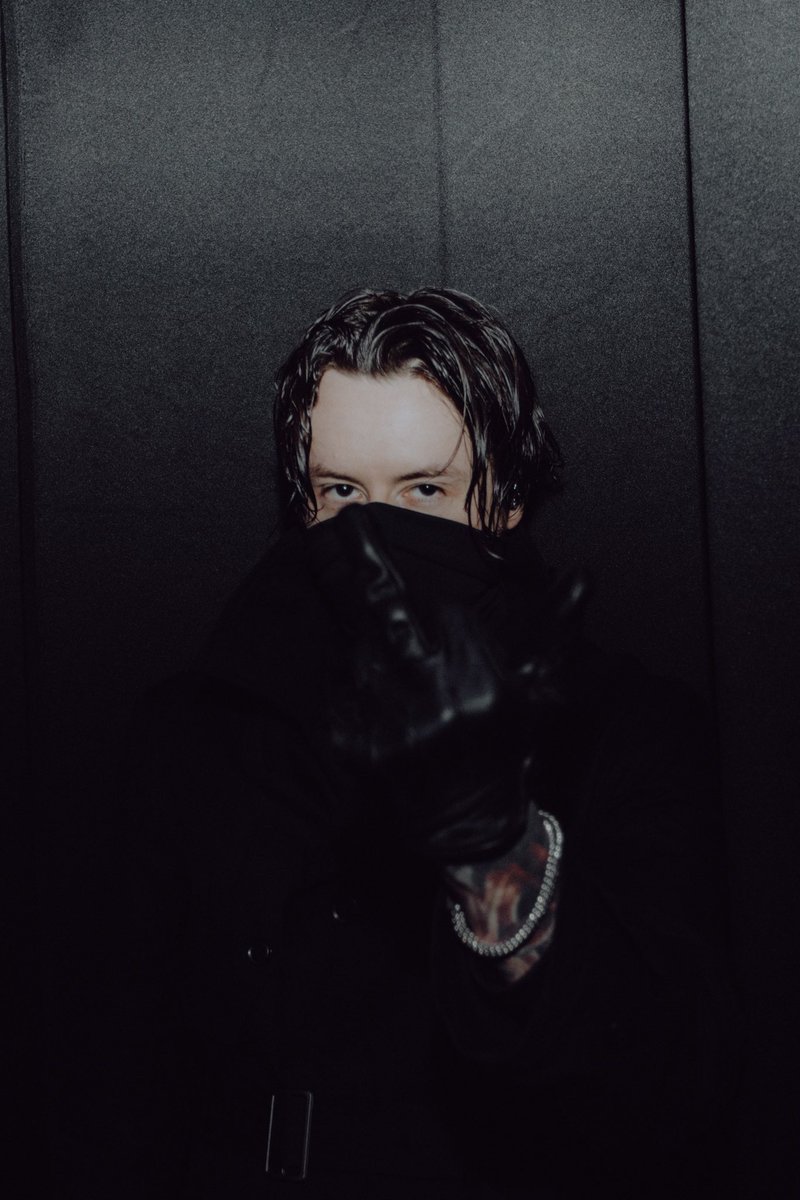 badomenscult's tweet photo. “Do it for the piece of sky we are stealing. You do it for the air that will be displaced, and most of all, you do it for the fucking concrete. Because it is delicate as blood.” 

CONCRETE JUNGLE. https://t.co/pA15FjL6J8