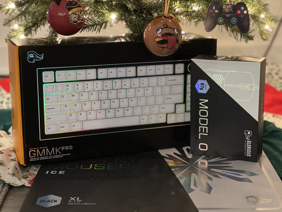 COPEgg's tweet image. GLORIOUS BUNDLE GIVEAWAY⌨️🖱

✅ Like &amp;amp; Retweet
✅ Follow @COPEgg &amp;amp; @Glorious 
✅ Tag 3 friends

Ends December 24th @ 5pm est!