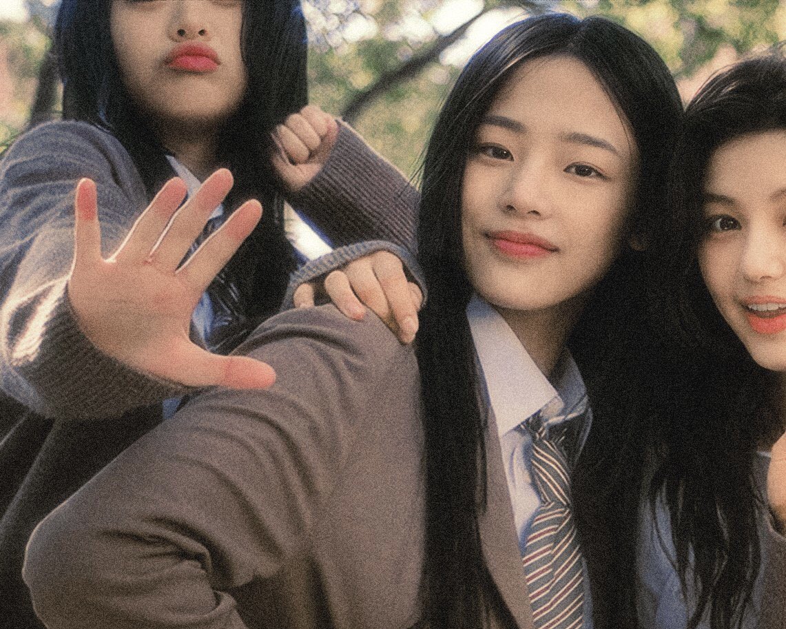 minjigallery's tweet photo. kim minji. https://t.co/MNLuoci2uK