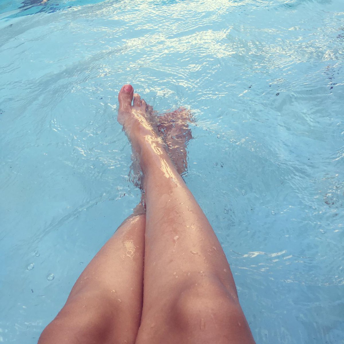 lazymimizz's tweet photo. #pezinhos #packdope #packdopezinho #mulher #feetfethish #feetbrazil #feetpicsforsales #pesfemininos #pesdemulher #feetfetiche #feet #pés https://t.co/mk0SdIAjqc
