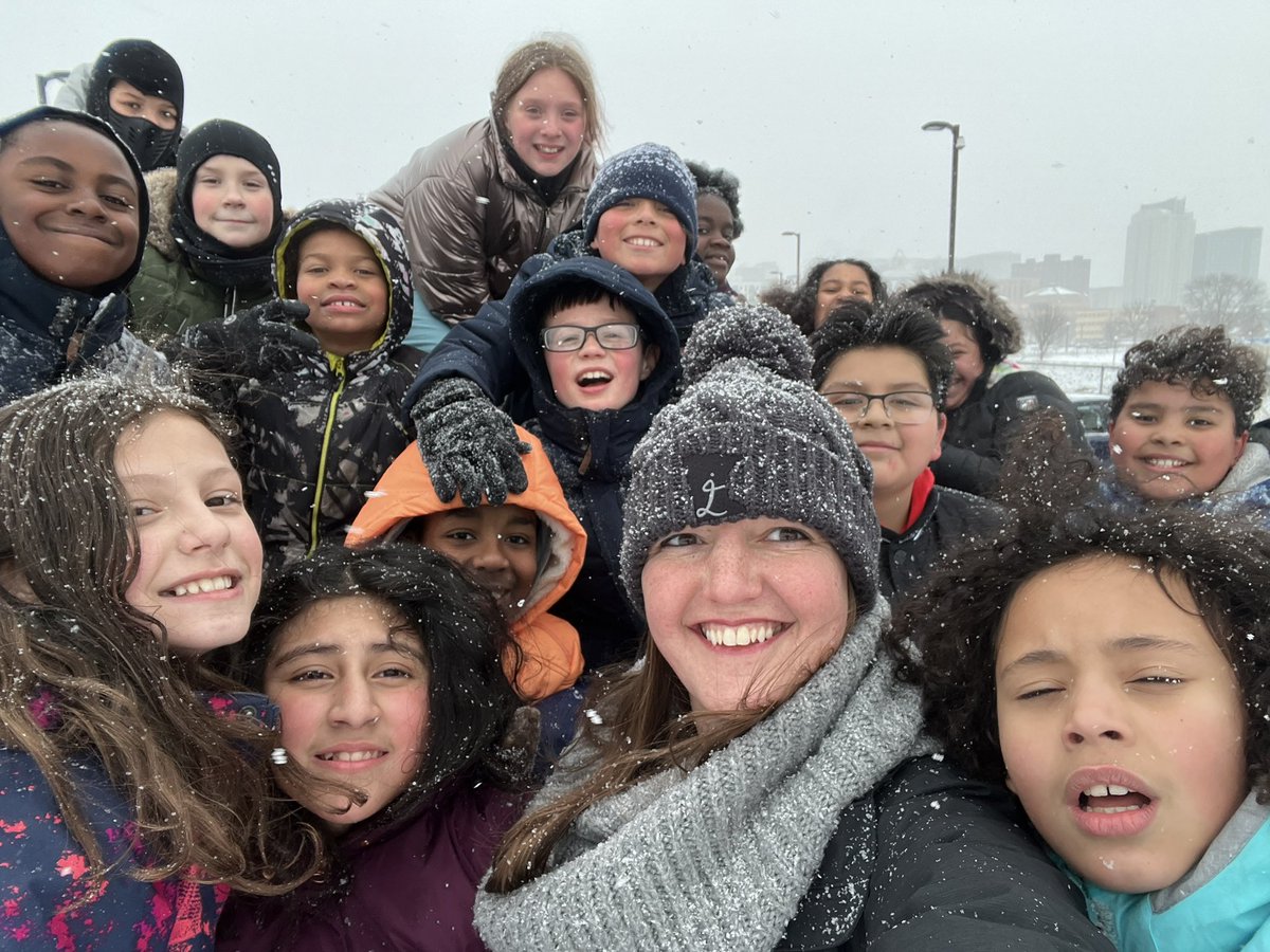 DietrichGrade5's tweet photo. I wish you could hear the giggles in these photos! We made many attempts and still didn’t capture everyone! https://t.co/DMeuoo5Lek