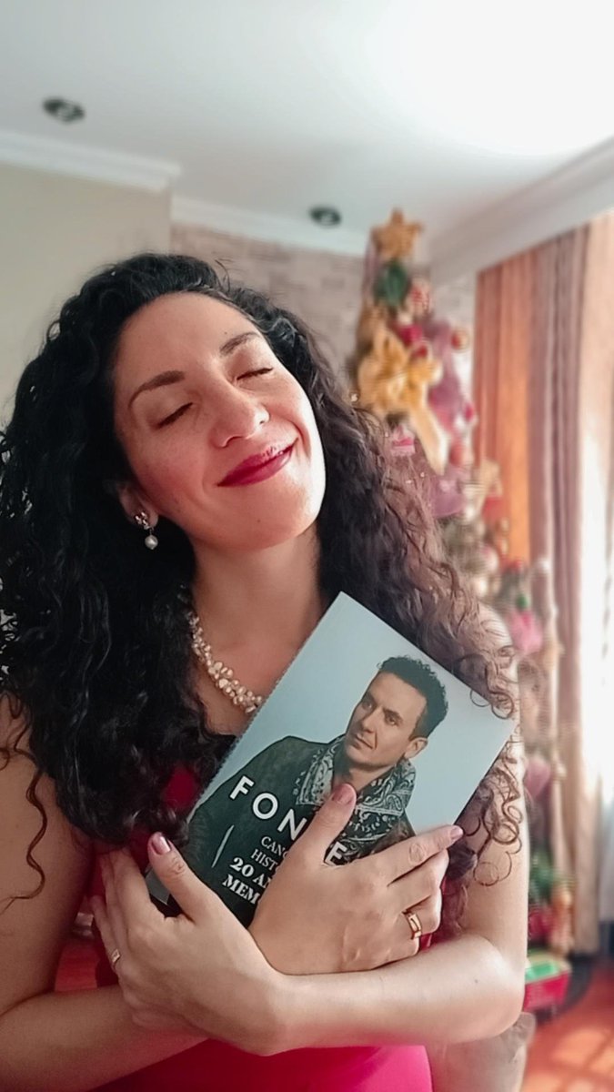 julieth579's tweet photo. @Fonseca @UnicentroBogota Sin falta estaré ahí junto con @ElClubDeFonseca Cuento las horas! ❤️ ❤️ Mi. Mejor regalo de Navidad 🤶 https://t.co/8p03RIQJ8w
