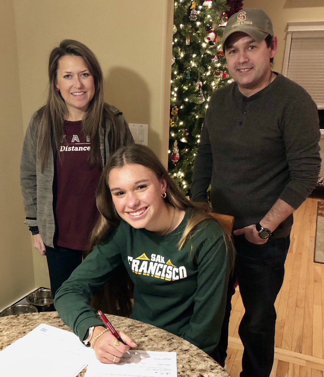 marleekwas's tweet photo. So excited to pursue my #lifelongloveofrunning at the University of San Francisco! Thanks to everyone who made this possible! https://t.co/EPlXPOGR0Z