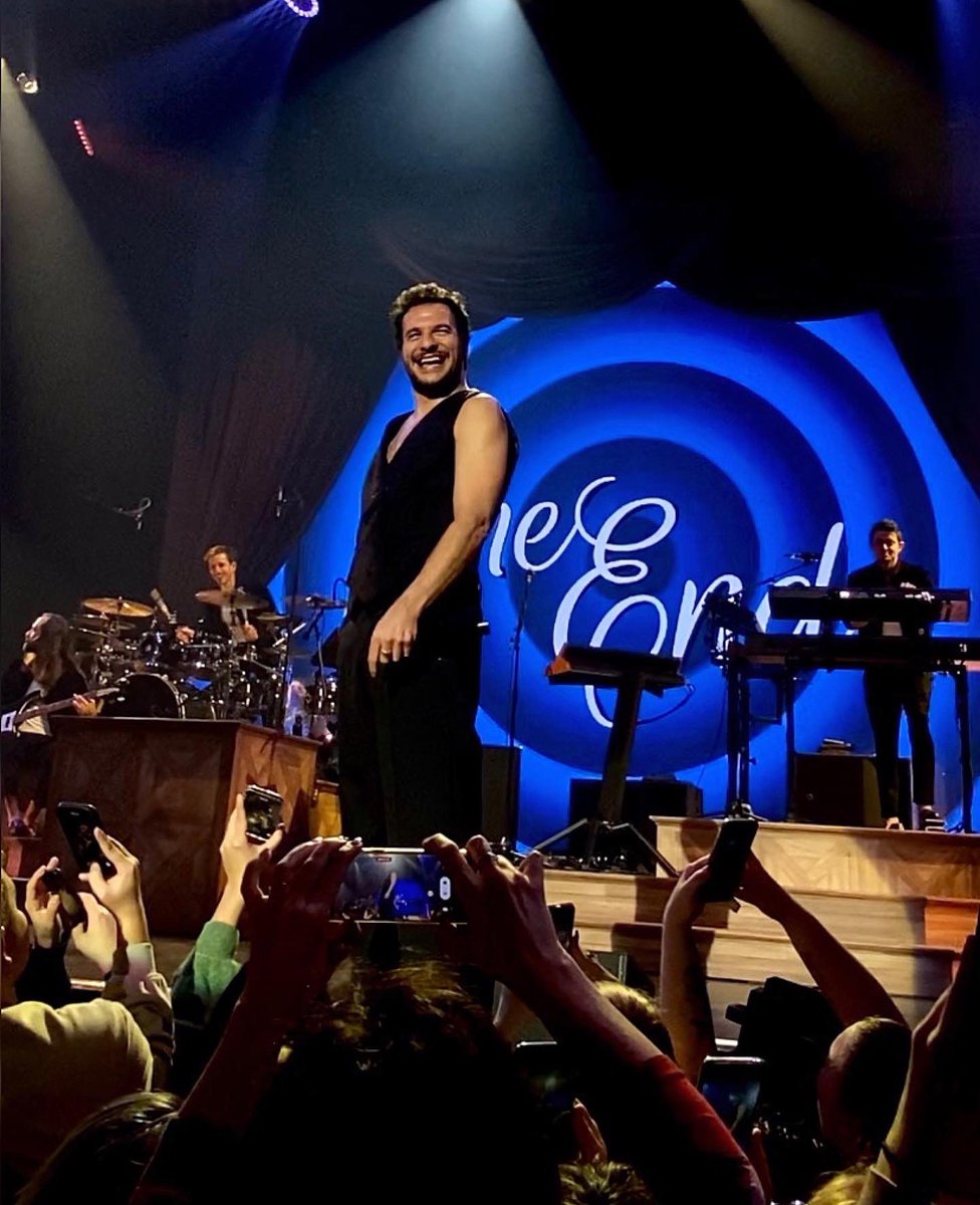 GazetteTeamAmir's tweet photo. Prêts à viser très haut et à toucher les étoiles pour le grand final de #retour2 ?!
Douai, envoie plein d’amour sur ces gars 🫶🏻 @Amir_Off
📍 @GayantExpo https://t.co/PndquR3gEz