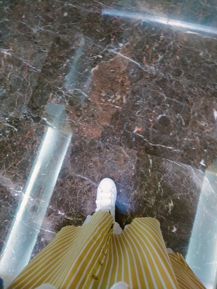 Mau nasehatin kaula Muda, Contoh lah Aku 😂 jadi Gadis rumahan Yang emang doyan di rumah, jadi pas udah nikah Yaaa emang Demen di rumah Gimana donk? suami Ku pasti bangga akan hal Ini yekan 🤗