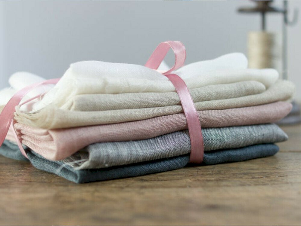 StudioTavana's tweet photo. Zamów u nas próbki tkanin! Próbnik zawiera pakiet próbek tkanin lnianych we wszystkich posiadanych przez nas kolorach i gramaturze. Zapraszamy na 🛒 https://t.co/4xTBwO2Obo
#szyjemy #tavanastudio #logo #logodesign #linen #len #handmade #homedecor #homdecoration https://t.co/SgE2FDOKj1