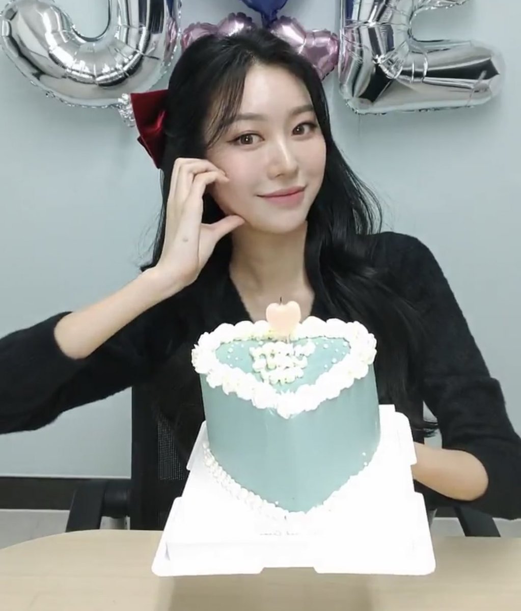 Janeflower_1220's tweet photo. 천상아이돌이다 진짜,,, https://t.co/UDv994JUnI