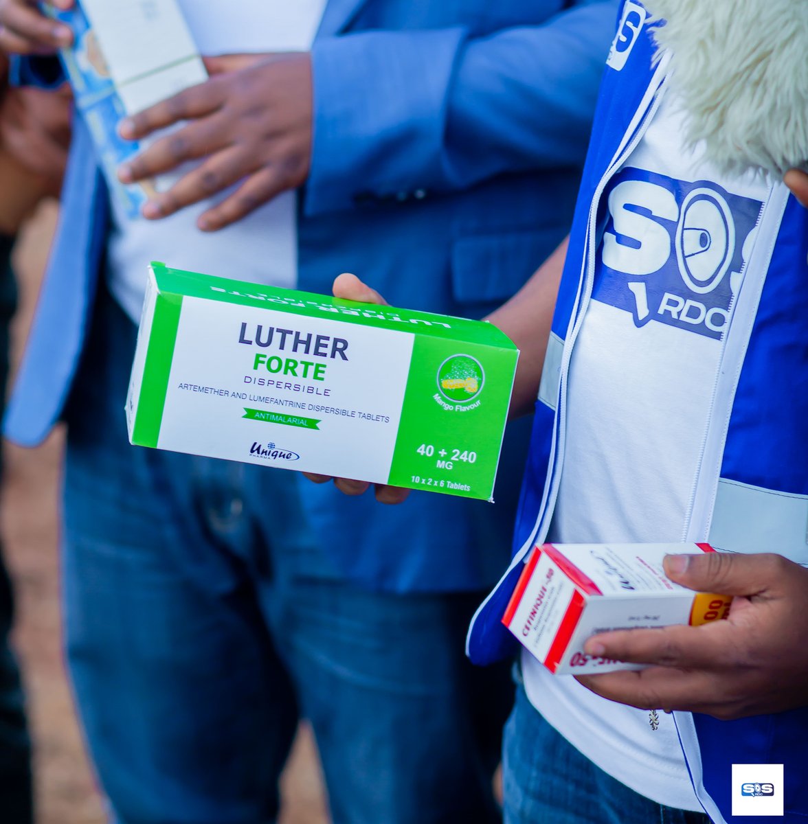 SOSRDC1's tweet photo. la plateforme @SOSRDC1 a effectué en date du dimanche 27 Novembre, une visite d’assistance aux personnes déplacées de guerre venues de Rutshuru et installées sur les sites de Kanyaruchinya dans le territoire Nyiragongo. 

https://t.co/s4epp7m7Hj

#SOSRDC #DRCUNITED https://t.co/4DQhCz3G9E
