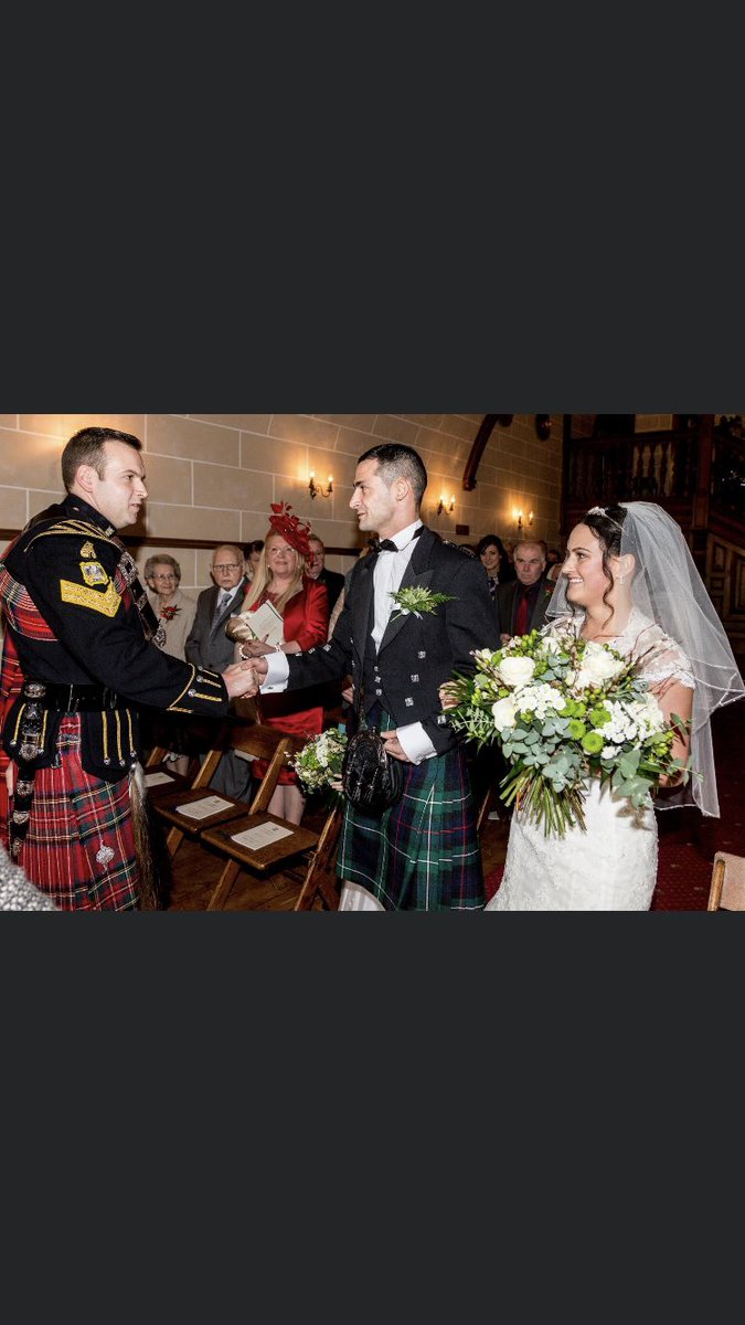 Happy anniversary to my beautiful wee sister and her husband hope yous have the best day ♥️