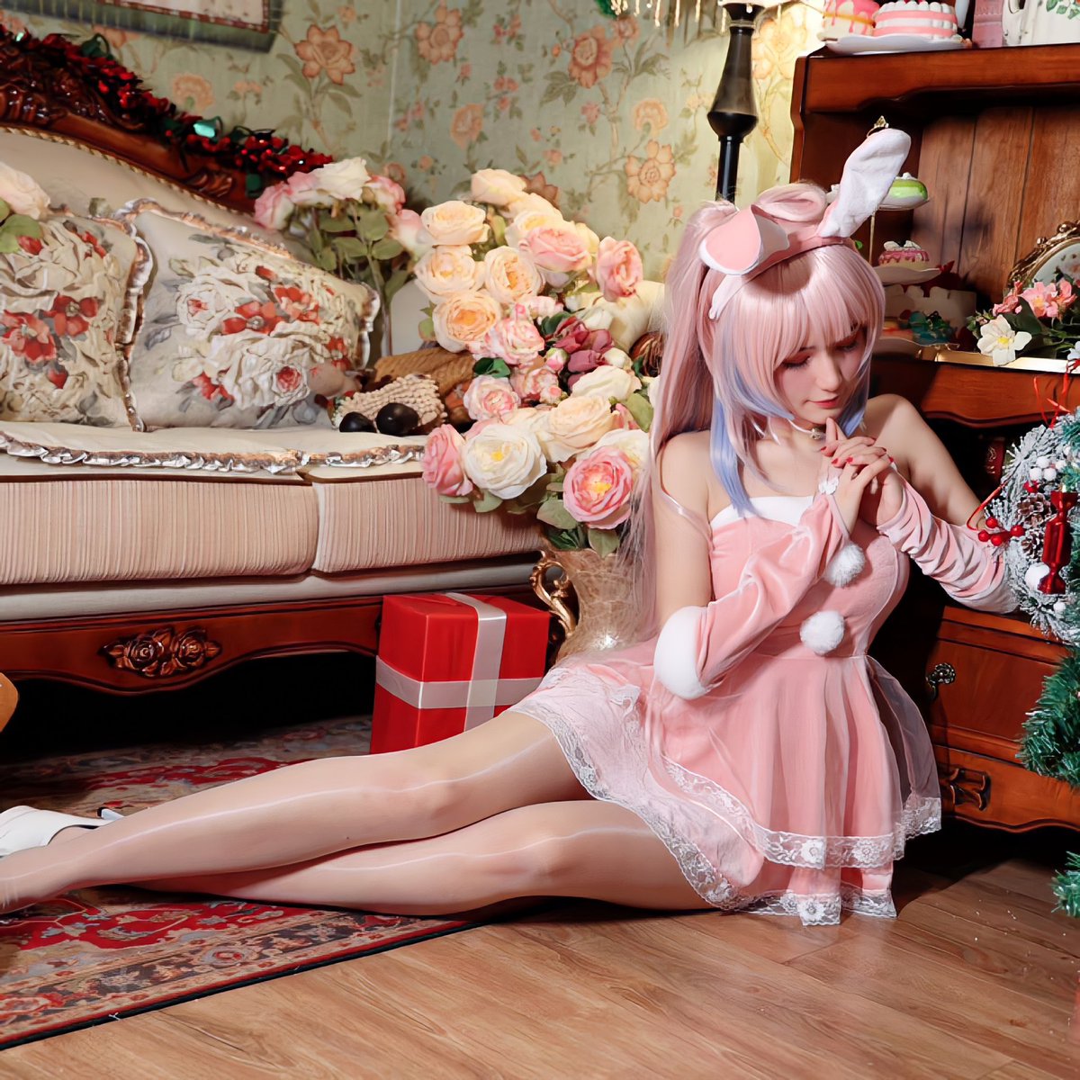 クリスマス、相手は誰？

#美脚 #クリスマス #コスプレ女子 #FYP https://t.co/e8acfpZubO