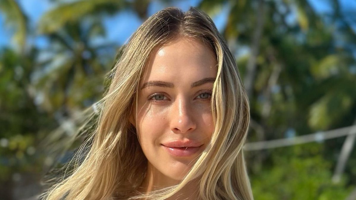 Vielen treibt die Vorweihnachtszeit Schweißperlen auf die Stirn. Uns hat Alena Gerber im Interview verraten, wie sie die Adventszeit entspannt genießen kann, wie sie Ruhe findet und wodurch sie Kraft tankt. gala.de/lifestyle/alen…