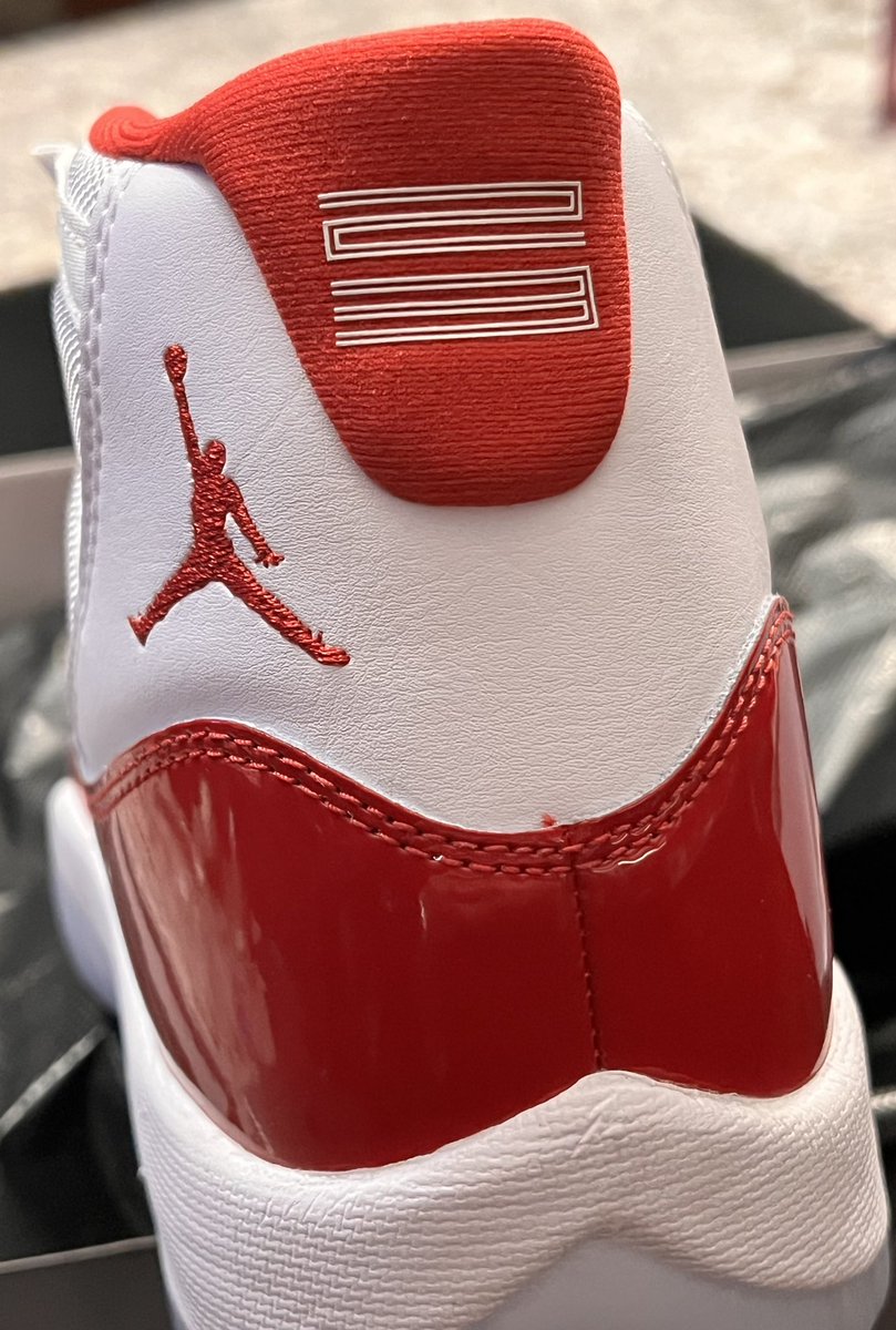 SmileyYYC's tweet photo. He is going to love these 😍 #Jordans #VarsityRed @Jumpman23 #Sneakers #Christmas #MerryChristmas https://t.co/o4He4WHGRu