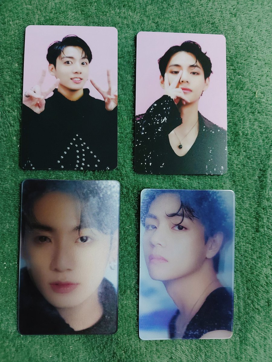 Vou deixar vocês com essa foto dos photocards random da Dicon, que não sei se foi sorte ou se veio de acordo com a versão comprada 

(Ps. esses cards no momento não estão a venda)