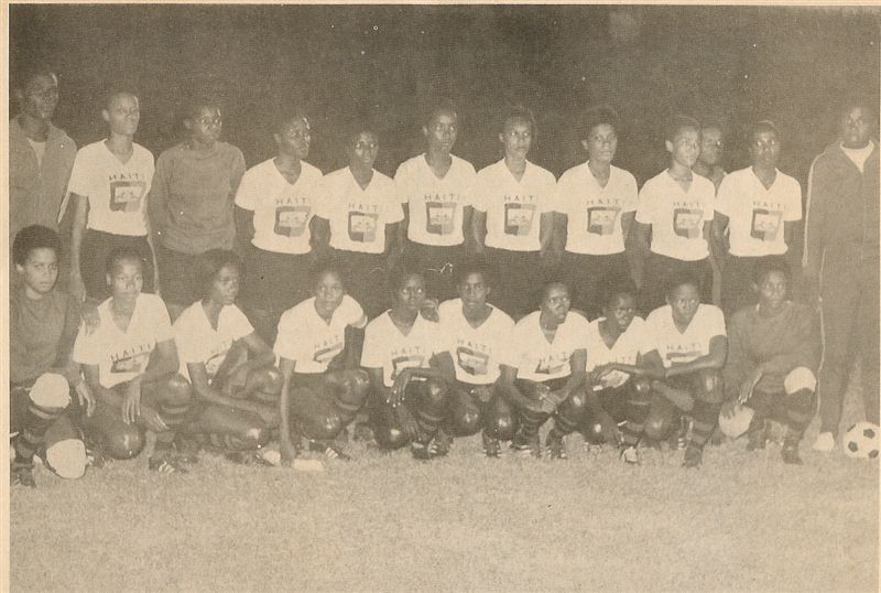 19 Décembre 1971 - 19 Décembre 2022 : 51 ans d’implantation du Football Féminin en Haïti qui se meurt ; aucun mot de la <a href="/fhfhaiti/">Fédération Haïtienne de Football</a> pour cette date date mythique ; aucune femme ne joue au foot dans le pays actuellement &amp; les grandes avancées dans ce domaine sont perdues.