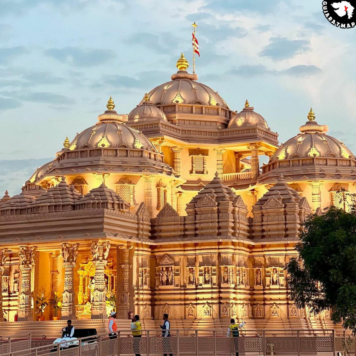 GujaratMap's tweet photo. Bal Nagari Pramukh Swami

Ahmedabad, Gujarat

#GujaratMap #Gujarat #Map #baps #ahmedabad #gujarat #surat #rajkot #india #gujju #mumbai #vadodara #gujarati #baroda #gandhinagar #bhavnagar #gujjurocks #diaries #jamnagar #gujjugram #junagadh #gujrati #swaminarayan https://t.co/2tUiKn30PB
