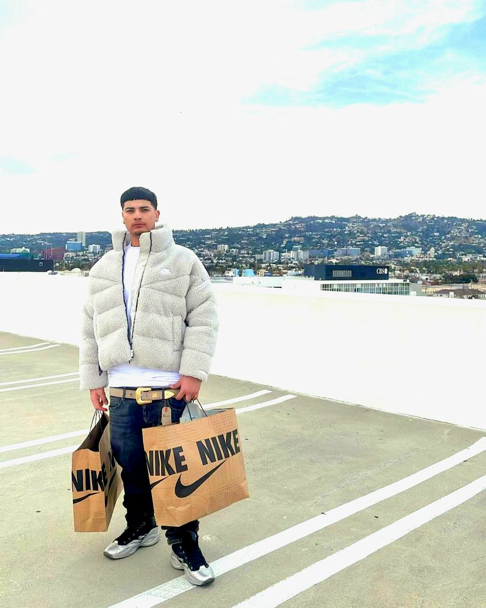 PHATPAPAJUNE's tweet image. Im to the point If u aint makin money u cant speak to me