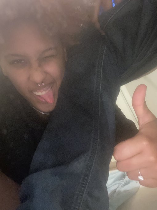 pffft just played for master in the bathroom while company was over :) here&rsquo;s the aftermath https://t<a href="/tag/nsfwtwt"class="tags"><span>#nsfwtwt</span></a><a href="/tag/prettypuppy"class="tags"><span>#prettypuppy</span></a>