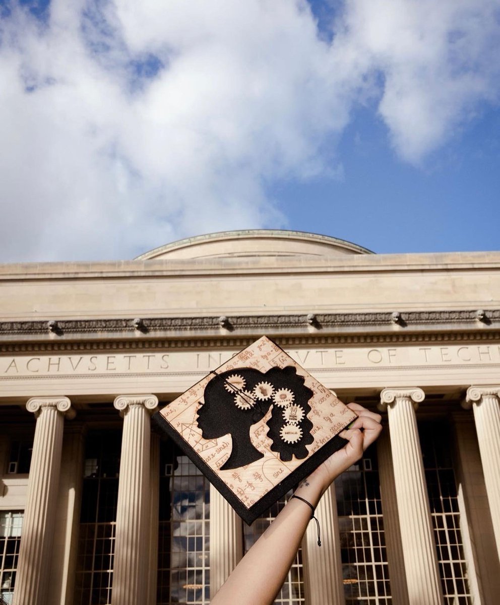 badgaldeedeee's tweet photo. Mechanical Engineering | MIT 🛠🦫👩🏽‍🎓 https://t.co/e5djFOHfKq