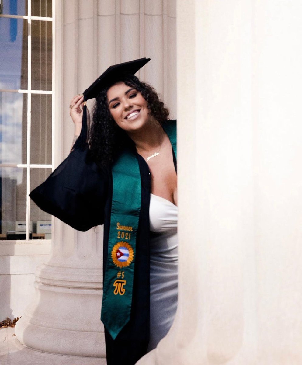 badgaldeedeee's tweet photo. Mechanical Engineering | MIT 🛠🦫👩🏽‍🎓 https://t.co/e5djFOHfKq
