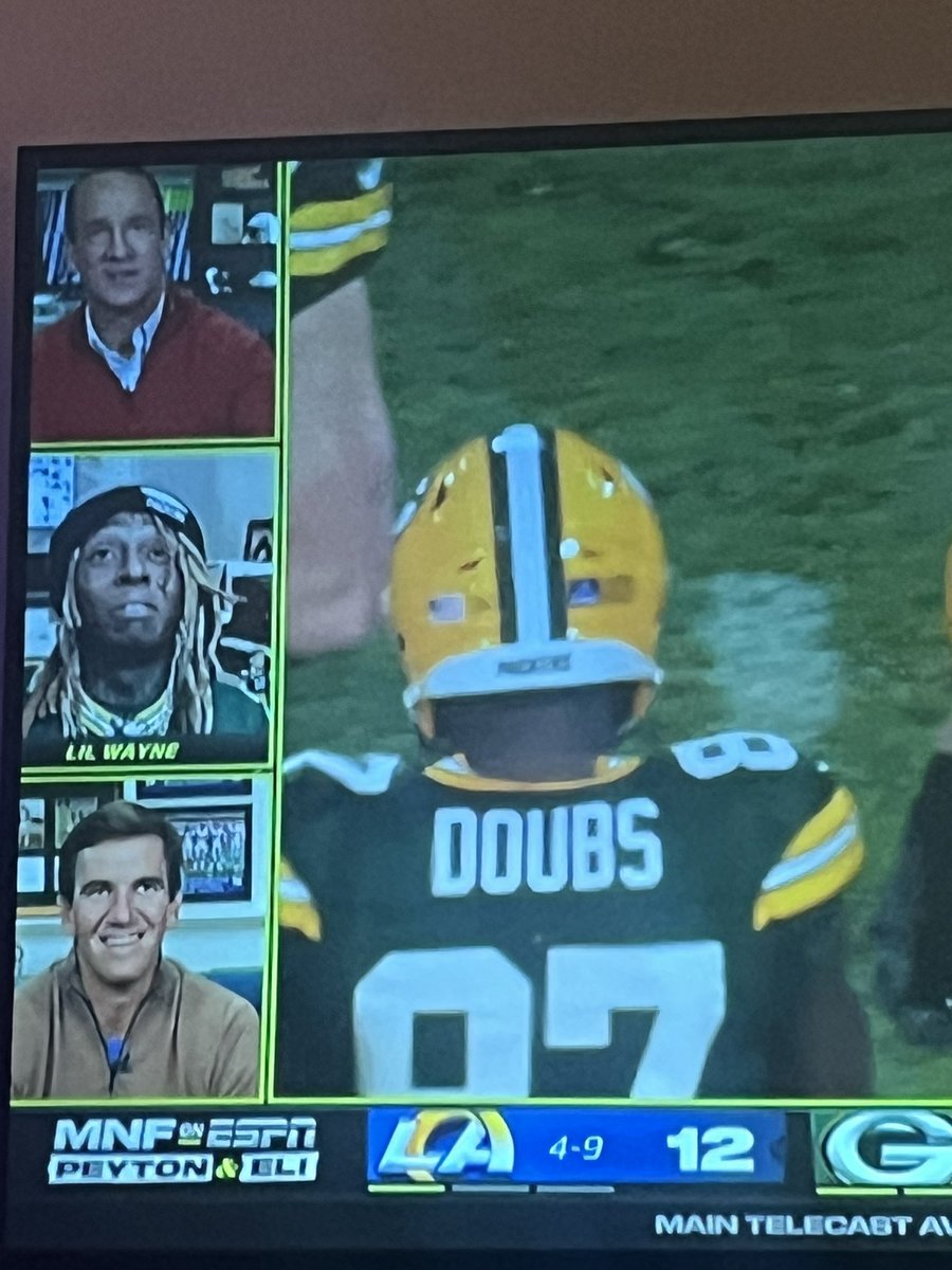 rdunlap254's tweet photo. Football is better with @LilTunechi #nfl #ManningCast https://t.co/ev96oEYyTB