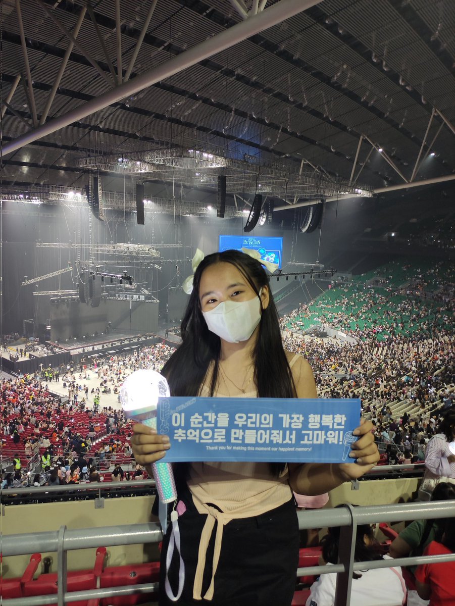 prhnne's tweet photo. MY FIRST EVER KPOP CONCERT WAS
SO LIT AND WORTH IT! I LOVE U @pledis_17 https://t.co/nmiNOxmiEr
