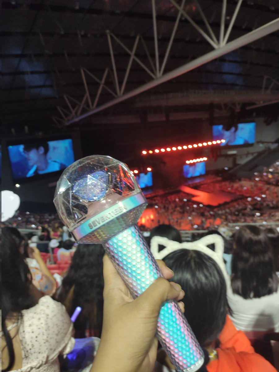 prhnne's tweet photo. MY FIRST EVER KPOP CONCERT WAS
SO LIT AND WORTH IT! I LOVE U @pledis_17 https://t.co/nmiNOxmiEr