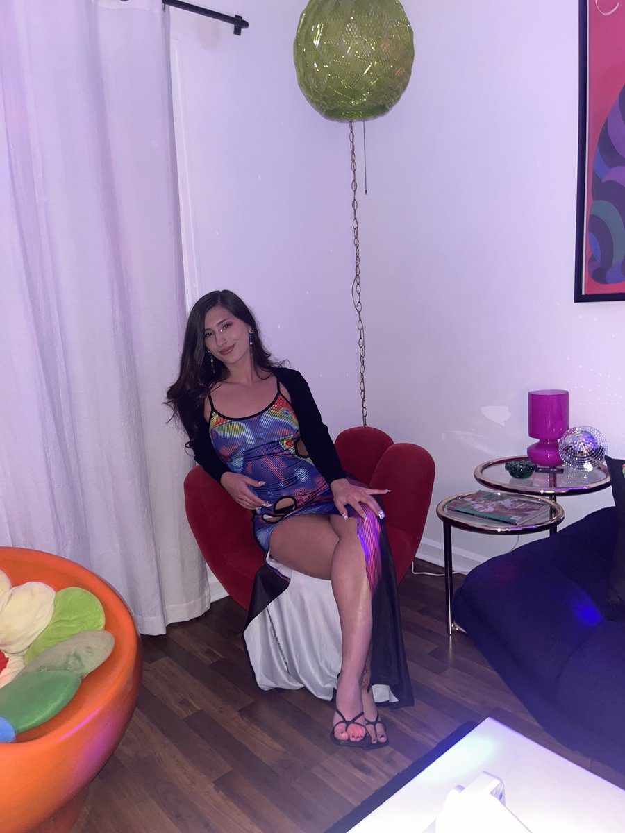 MccartyIssy's tweet photo. 🍓🍭🔮💖🫐 https://t.co/gjiQkP0m6Q