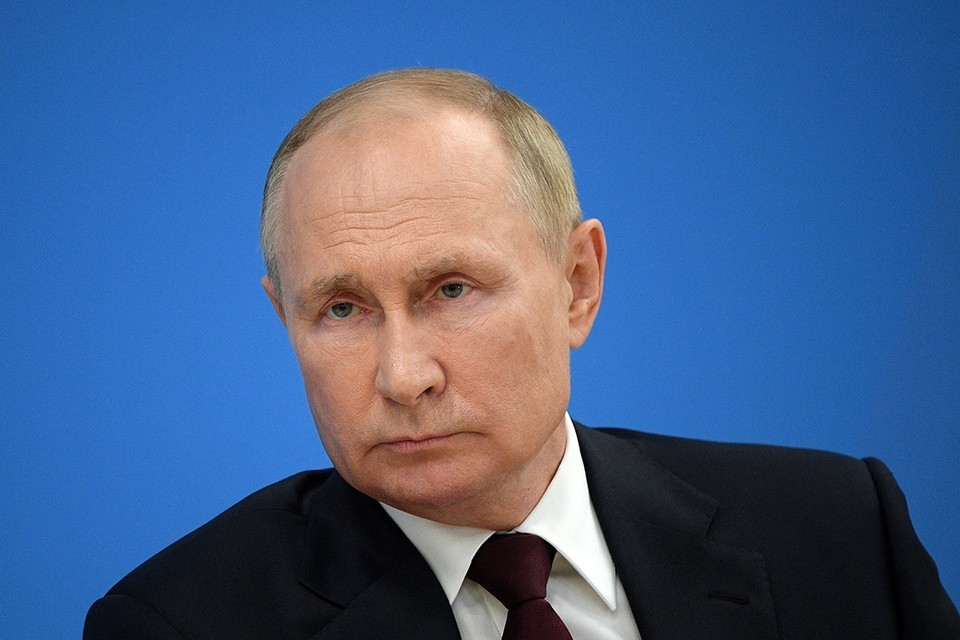 @kpru on Twitter: "Путин вручает высшие государственные награды в ...
