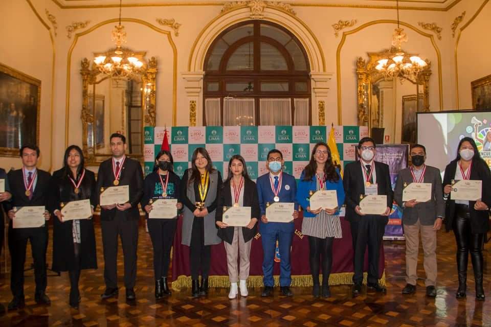 LuciaNolascoC's tweet photo. Setiembre 2022
#1erEncuentroJuvenil 
📢"Jóvenes que Inspiran"💡
Hace unos meses pude ser participe de evento juvenil "Jovenes que inspiran" organizado por la @REDMUN con el fin de reconocer a las Organizaciones Juveniles por su trabajo realizado en la sociedad impulsando y ...1/2 https://t.co/xlGNktiqFj