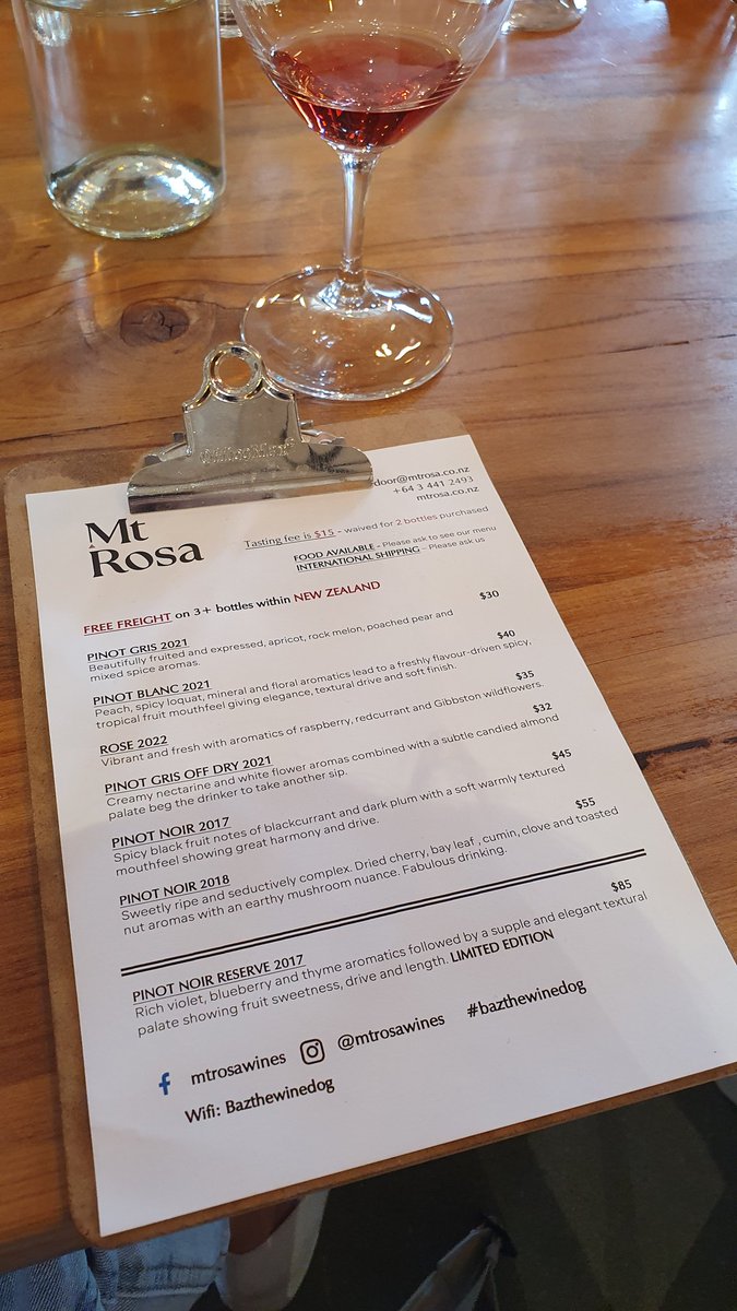 msmeisiew's tweet photo. My 1st wine tasting session ❤️
15 glasses of great wine, yummy crackers and cheese 🥂🍷
#wildirishman #mtrosa #kinross #gibbstonvalley https://t.co/StkG7K2hZN