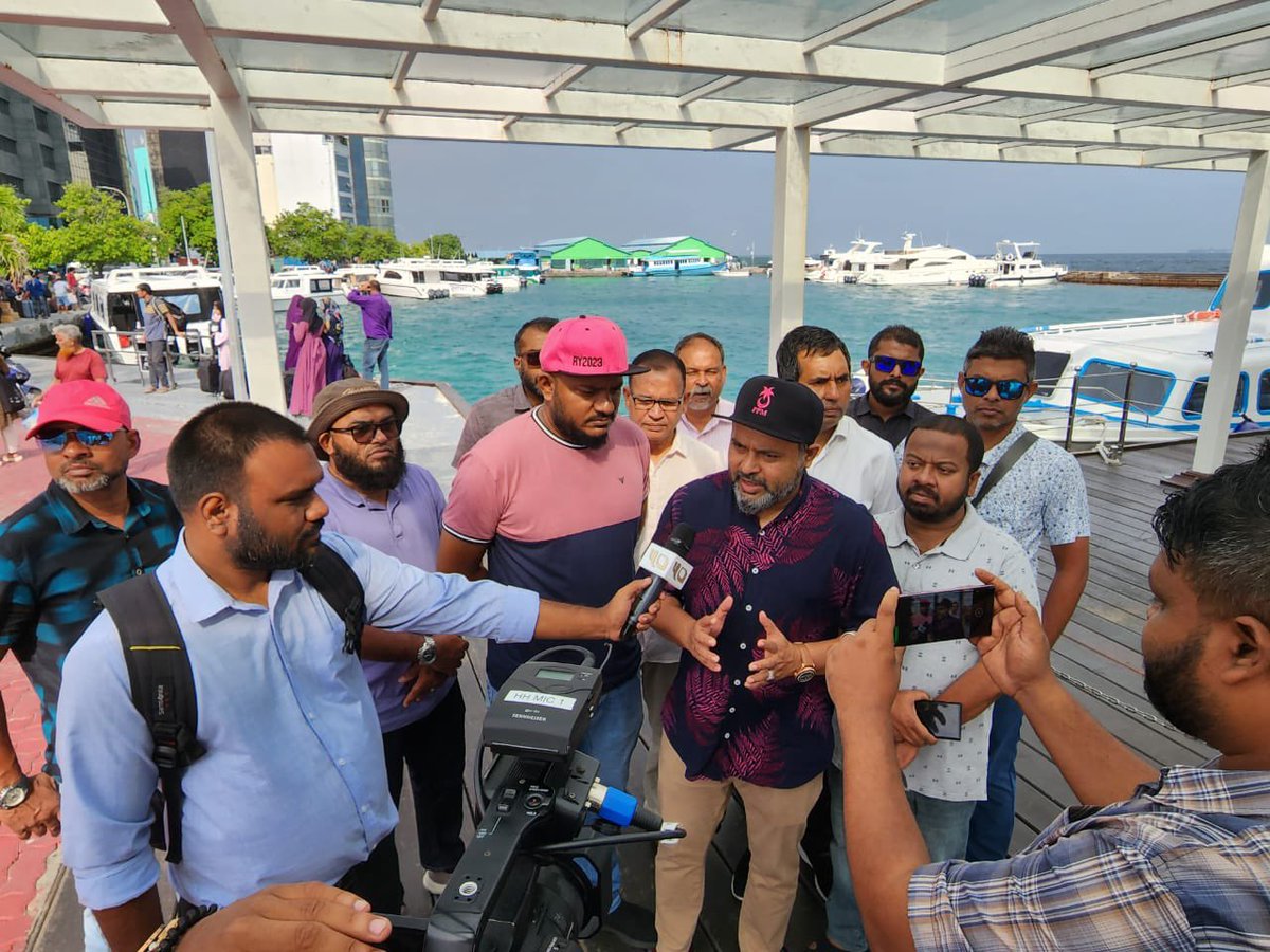 shaheed_ibrahm's tweet photo. #TeamRY Mivaguthu Dhathuru Kuramun Midhanee Kaafu Atholhuge Rahthaka . E Rahthakuge Rayyathunge Huri Kanbodhuvun Adhu Ahaalaa #RY2023 Ah Mikuraa Dhathuruge Muhimmu Kan bune Dhinuma
#felaalaifi
#RY2023 https://t.co/SL23gUkODV
