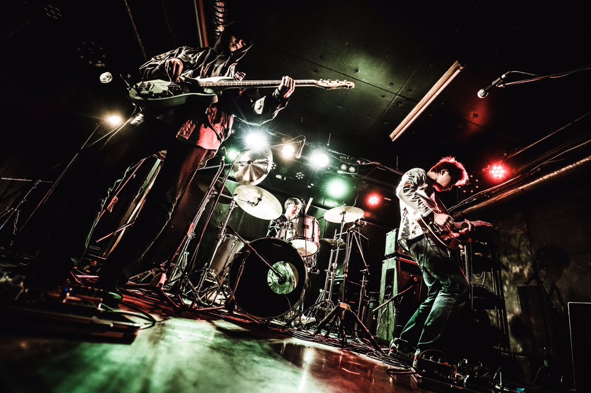 先日はお疲れ様でした
路上ばっかりやってましたが、
ライブハウスへの出演も増やしていけたらいいなと。

Photo @zen_photo_nikon
