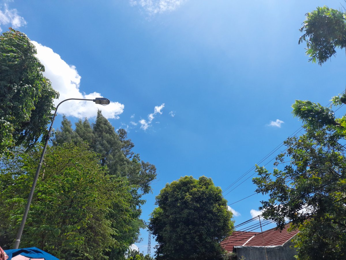 adeeefr_'s tweet photo. Jogja cerah pol https://t.co/8GqND4bTvu