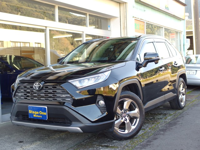 qauto3's tweet photo. 🔶Toyota Rav4 2020

>>SPECIFICATIONS<<
【Year/Month】2020
【Engine】2,000 CC
【Fuel】Petrol
【Seats】5

>>SHOP URL<<
https://t.co/ZII6uqdpKH

#usedcar #usedcars #cars #car #export #carsforsale #carsale #usedcarsales #toyotarav4 #usedtoyota #toyotacar #TOYOTA #toyotacars https://t.co/cwEuaDn1rg