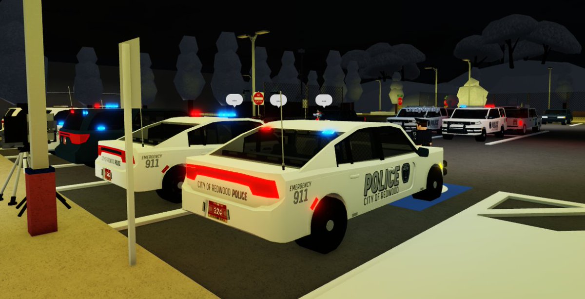 RedwoodPDFS's tweet photo. Patrol logs are excused from 12/12/2022 until 01/09/2023 for all members of the Redwood Police Department.

We wish everyone a Happy Holidays! https://t.co/r53w5Oqb2o