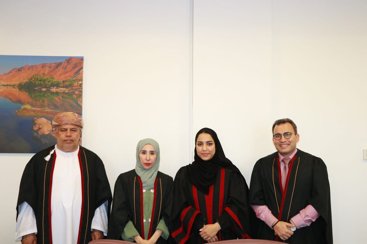clawsqu's tweet photo. مناقشة رسالة الماجستير للطالبة / تهاني بنت راشد بن مطر الجهورية 
بعنوان"امتداد بند التحكيم في مجموعة الشركات التجارية"
لجنة المناقشة: 
رئيس اللجنة د. مسعود بن حميد المعمري
الممتحن الخارجي: أ. د.عبدالله مسفر الحيان 
الممتحن الداخلي: د. أمل بنت سالم المحرزية
المشرف :د. مفيد الخوري https://t.co/T90HghaIxm
