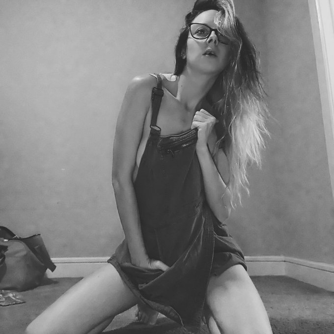 I seriously been trying to post for 10 fckn mins. . Wtf going on with twit heads today  https://t.co/uu976drpJS  #onlyfan<a href="/tag/sexy"class="tags"><span>#sexy</span></a><a href="/tag/content"class="tags"><span>#content</span></a><a href="/tag/onlyfan"class="tags"><span>#onlyfan</span></a><a href="/tag/contentcreator"class="tags"><span>#contentcreator</span></a>