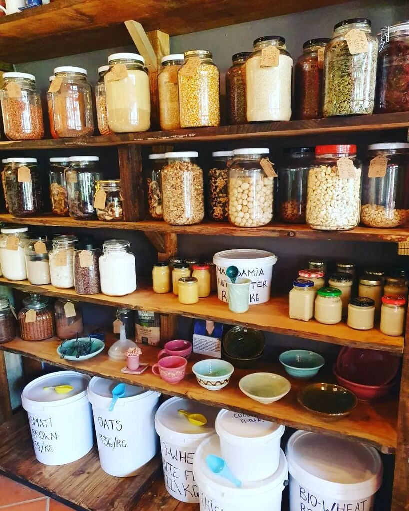 hogsback's tweet image. You can find anything and everything wholesome at The Local. Come REFILL on a delicious range of pantry goods 😋.
.
.
#wholesome #natural #healthy #pantrygoals #food #localislekker #visithogsback #hogsback #hogsbacksa instagr.am/p/CmYaVmbLCJO/