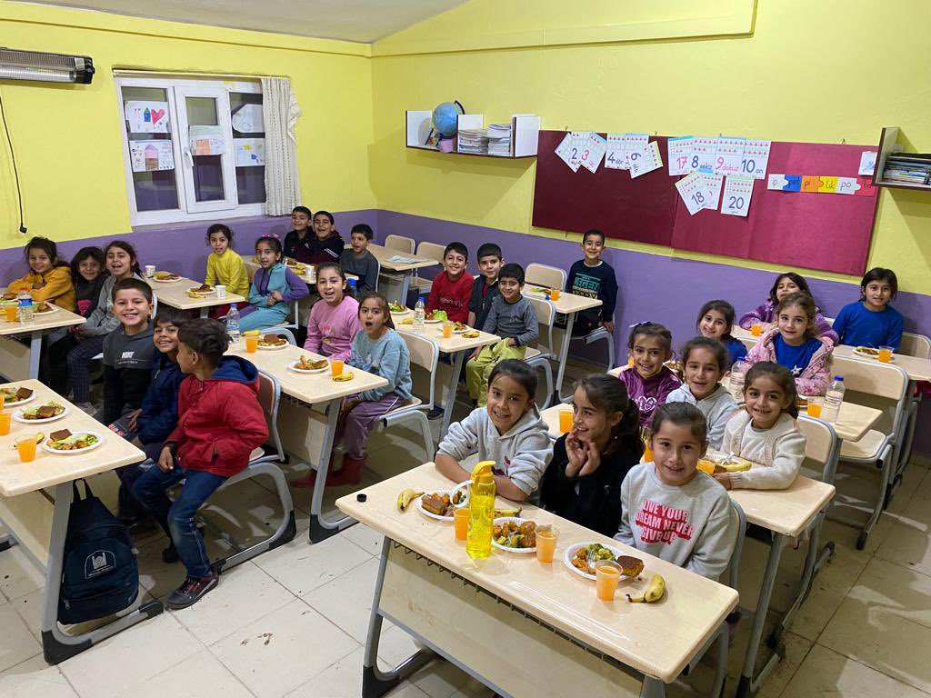 Yerli malı kutlamamızı gerçekleştirdik, afiyetle yedik 😊