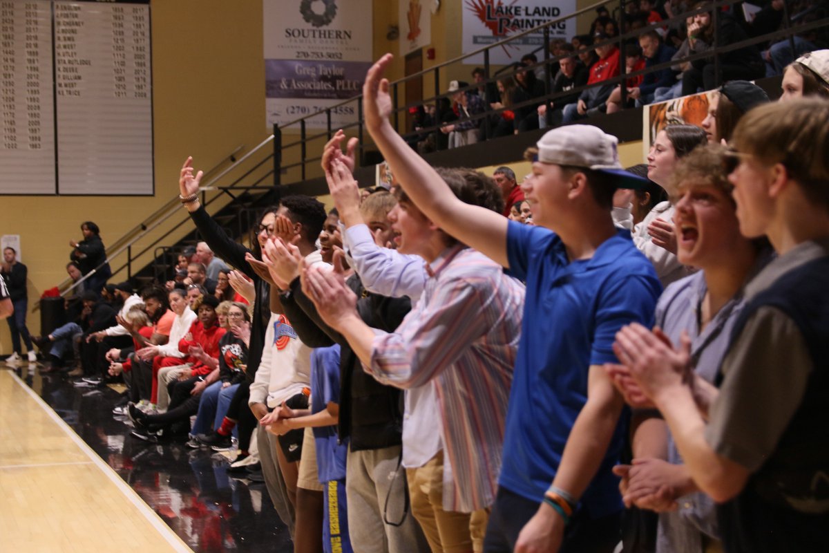 The <a href="/murrhidawg/">The Dawg Pound</a> loves <a href="/lincolnenglish_/">lincoln english</a>'s finger roll