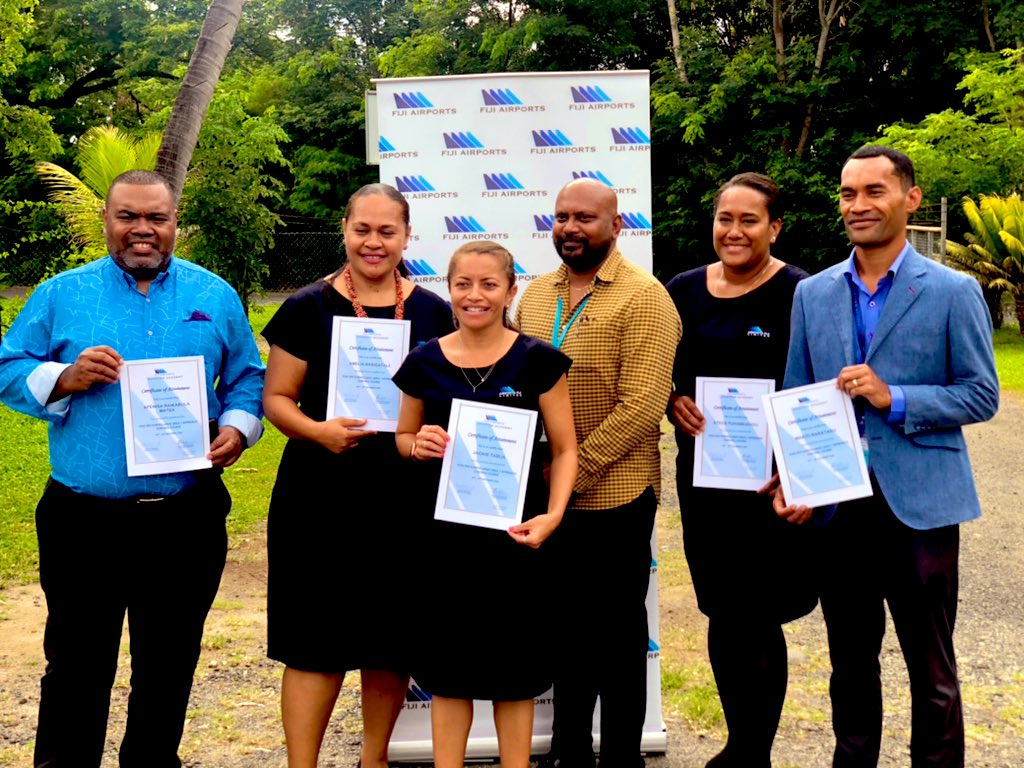 NadiAirport's tweet photo. Keeping our skies & airspace SAFE is a big responsibility & it takes a person with the right skills, aptitude & attitude! #FijiAirports has a team of dedicated air traffic managers that are keeping our skies safe 24/7 ✈️🇫🇯 ... well done #TeamATM #Batch 👌 https://t.co/daiJoGsWjr