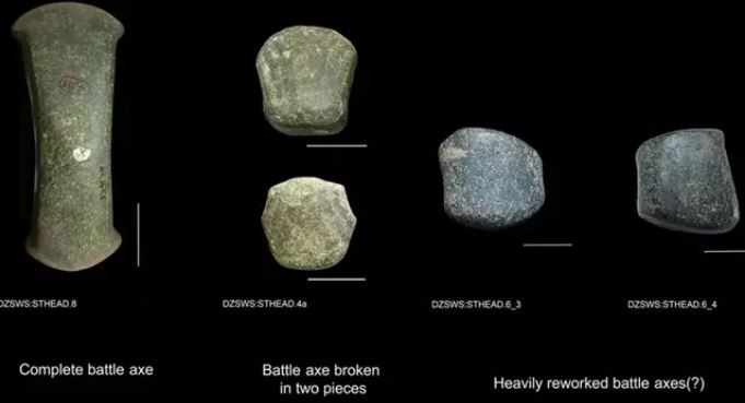 CRCiencia's tweet photo. ORFEBRERÍA MILENARIA
Descubierto cerca de Stonehenge un juego de herramientas para elaborar joyas de hace unos 4.000 años 💍

https://t.co/IKcLJWRpc4
via @cienciaplus 
#Arqueología #EdadBronce https://t.co/lOjmcG5FCI