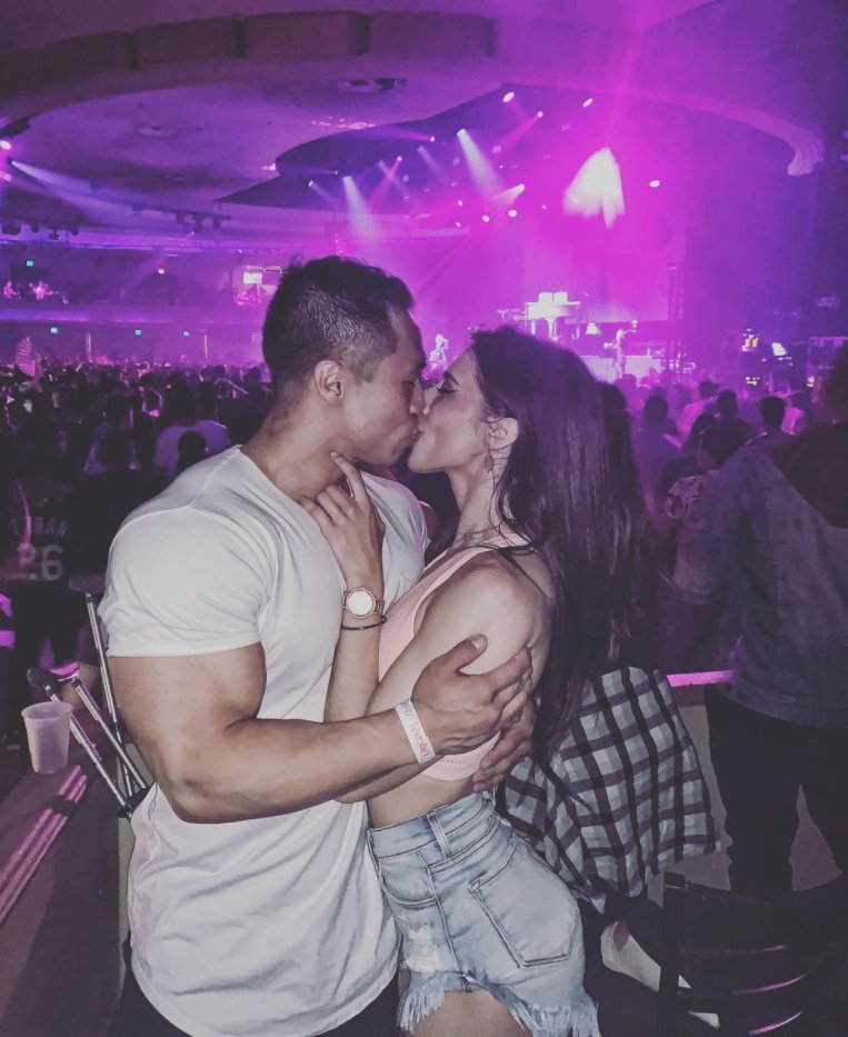 fantasy_asian2's tweet photo. Gorgeous interracial couple 🤍💛
#amwf #wwam #amwflove #lifegoals #interracialcouple #hotcouple #mixedlove #mixedcouples #interracialmatch #whiteandyellow https://t.co/QqHqAUm8zc