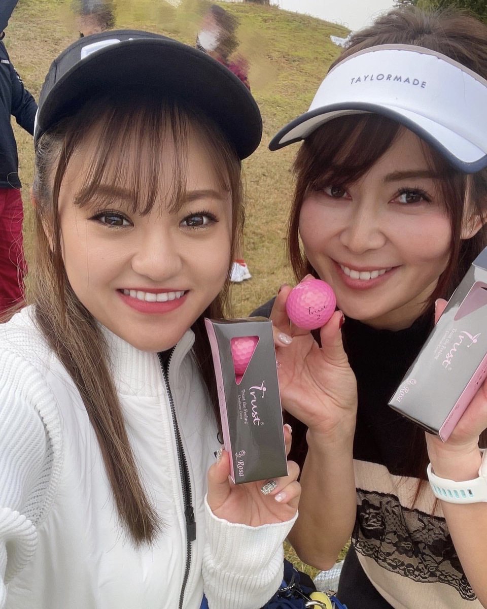 trustgolf_jp's tweet photo. 打感が良く柔らかくて真っ直ぐ飛んで飛距離も出てくれるから
わたしのお守りボールです💕

📸 Thanks to “riyonyan_golf”
┈┈┈┈┈┈┈
🥀Trust Rosa 🥀 パールピンク ウレタンカバー3ピースゴルフボール

#trustgolf #トラストゴルフ #ゴルフすき #ゴルフのある生活 #ゴルフ最高 https://t.co/gKKoGU8a2A