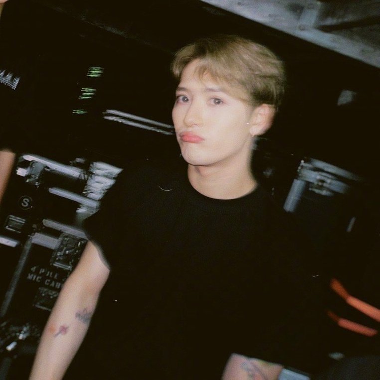 wang ˢⁿᵉᵃᵏʸ tweet media