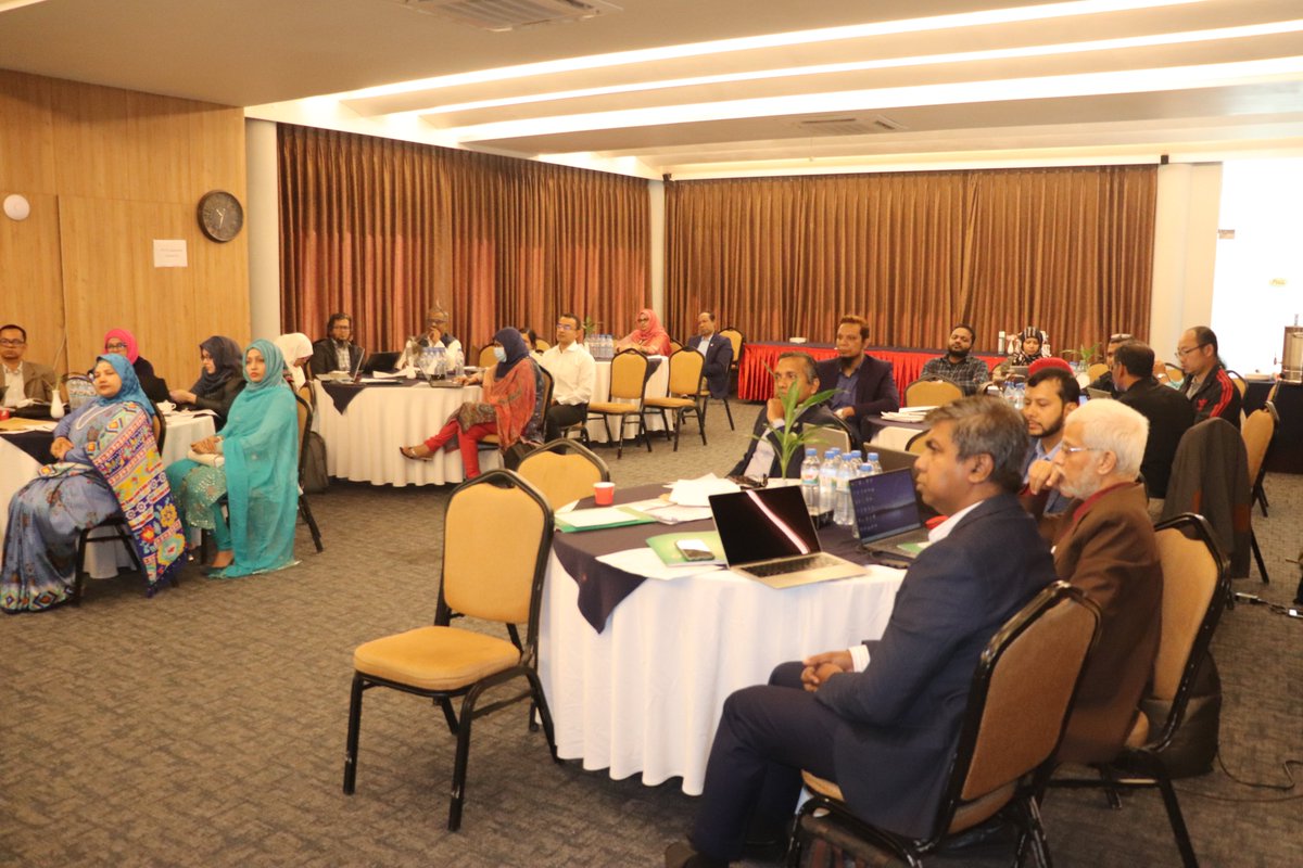 BNNCBD's tweet photo. 18/12/2022
Day 2
---------------------------------------------------------
Dr. Hasan Shahriar Kabir, Director General, Bangladesh National Nutrition Council chaired the Workshop On BNNC Annual Workplan Review  &amp; Planning (2022-2023). https://t.co/1jSRz3ULoH