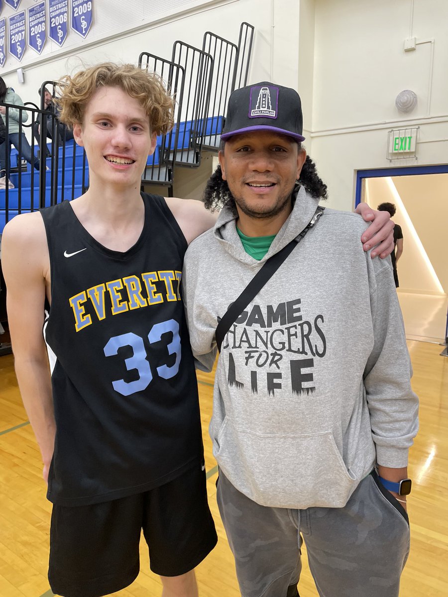 Shooting Coach Donald Watts (@donaldwatts24) on Twitter photo Great seeing my guy <a href="/haydenconaxis__/">Hayden Conaxis</a> & <a href="/SeagullHoops/">Everett Seagulls Boys Basketball</a> in double OT win over Seattle Prep. He showed up big with 3 blocks & timely defensive rebounding to close out the game.
#wayofwatts | #gamechangersforlife Great seeing my guy <a href="/haydenconaxis__/">Hayden Conaxis</a> & <a href="/SeagullHoops/">Everett Seagulls Boys Basketball</a> in double OT win over Seattle Prep. He showed up big with 3 blocks & timely defensive rebounding to close out the game.
#wayofwatts | #gamechangersforlife